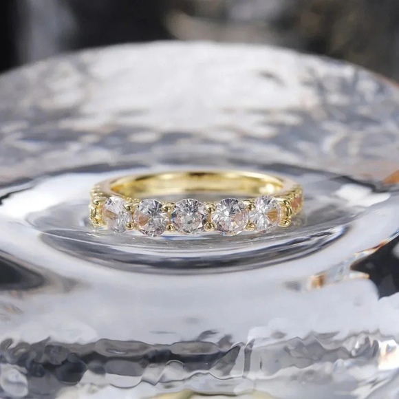 🔥14K GOLD PRONG ETERNITY ROUND CUT MOISSANITE 5 STONE ENGAGEMENT RING, K750 - Picture 2 of 7